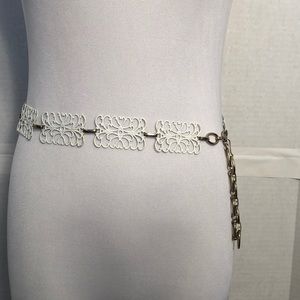 White Retro Chain Belt